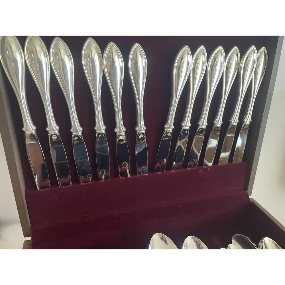 Oneida Community Flatware Set 64 Pieces Silver Arbor W/ Box Vintage plated